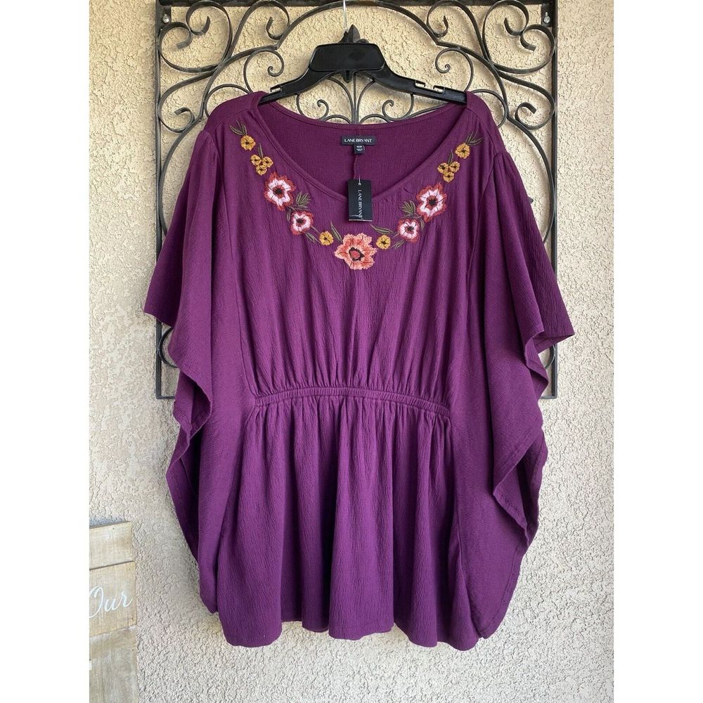 Lane Bryant embroidered flutter sleeve and sides top - size 18/20 - burgundy